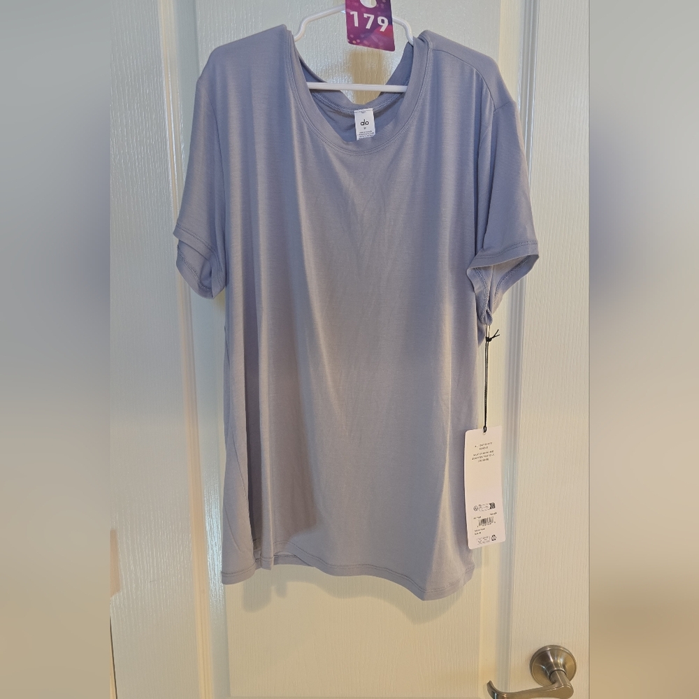 Alo all day short Sleeve
